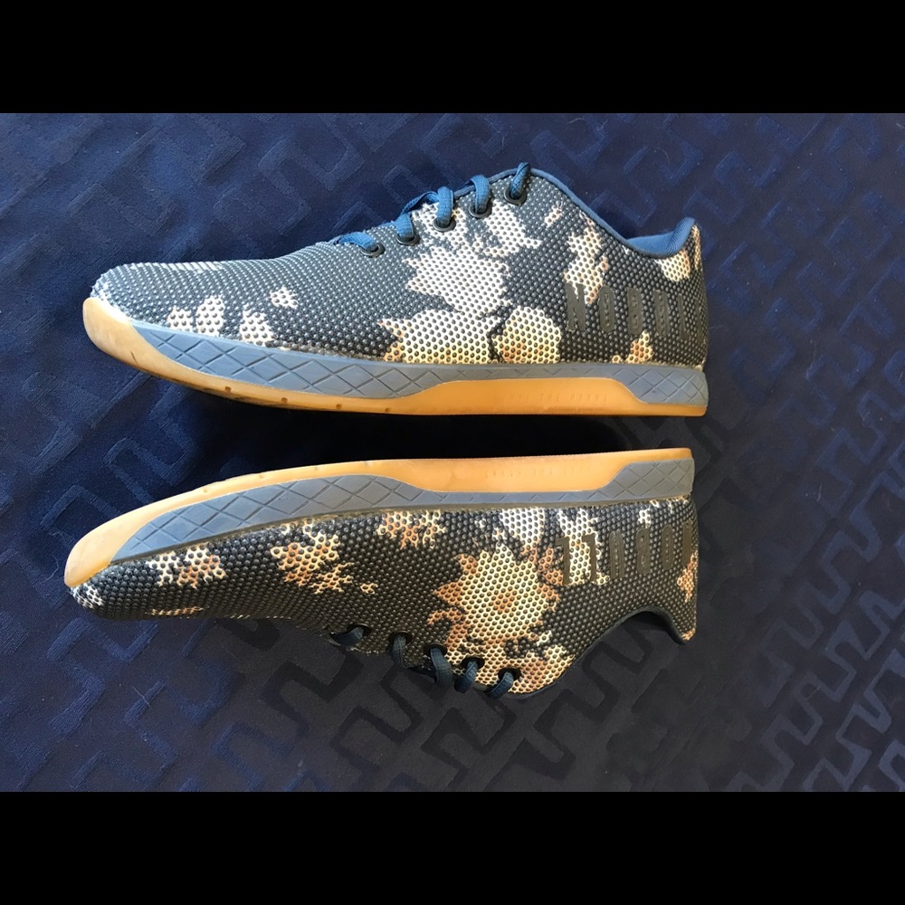 Nobull Women’s pattern 10.5